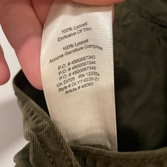 Wilfred Free Aritzia Valletta Olive Green Twill Overalls Women’s XS - Picture 7 of 7